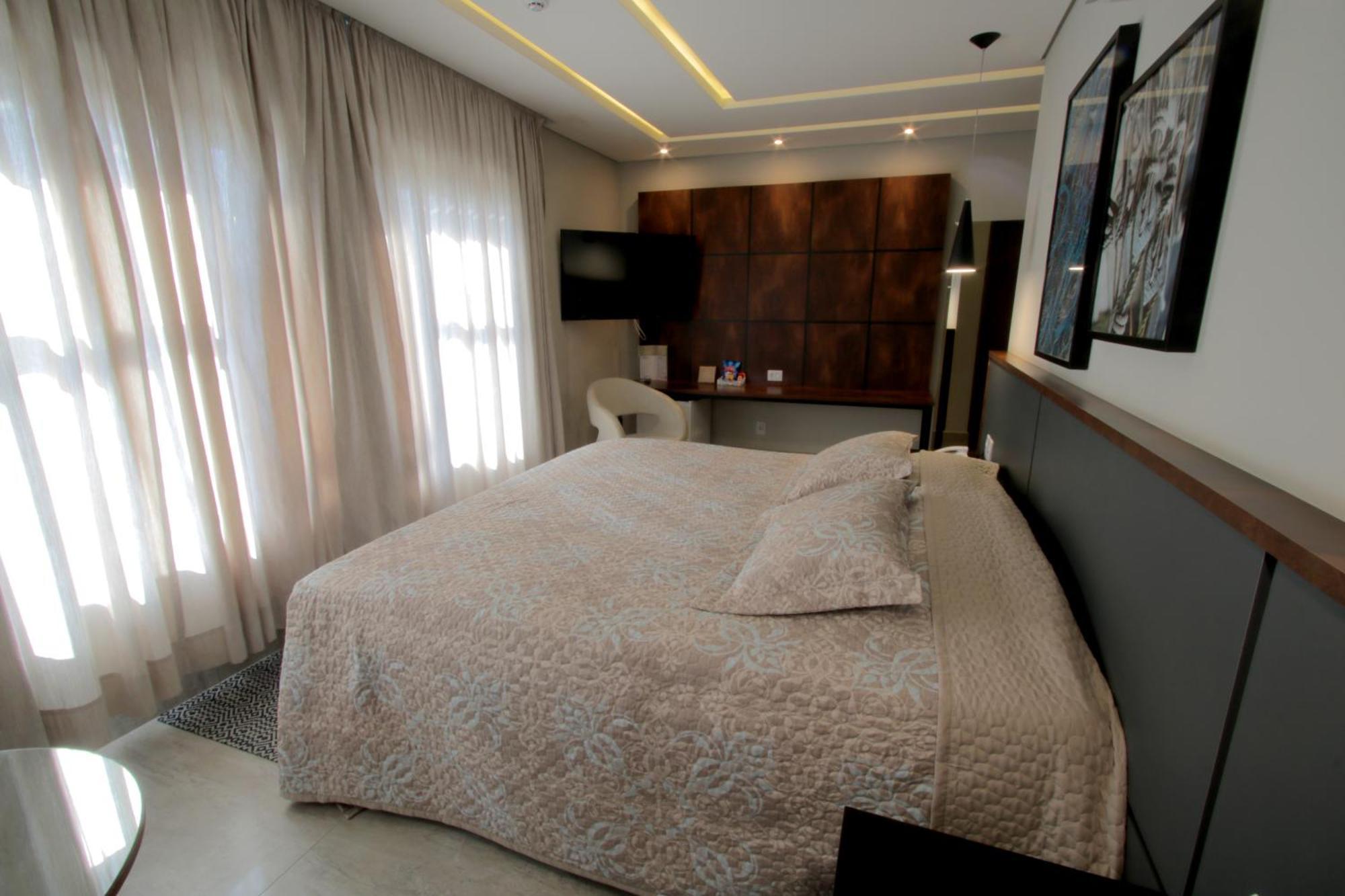 Adria Premium Hotel Guarapuava Bagian luar foto
