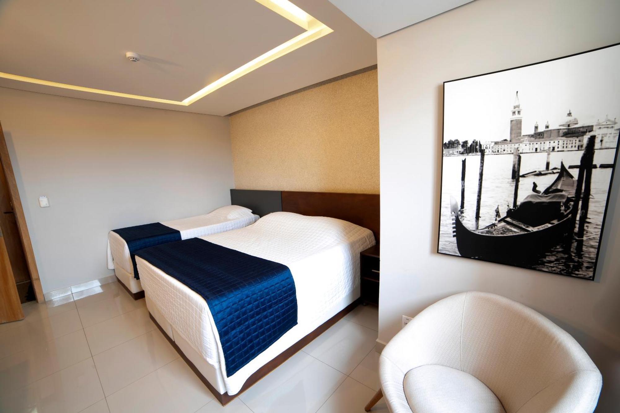 Adria Premium Hotel Guarapuava Bagian luar foto