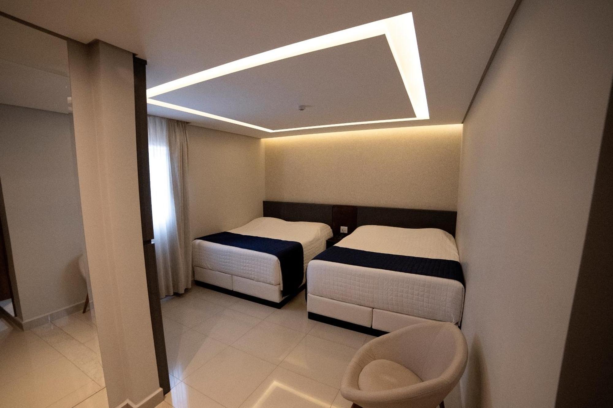 Adria Premium Hotel Guarapuava Ruang foto